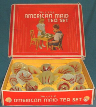 Akro Agate Co. Little American Maid Tea Set No. 4040
