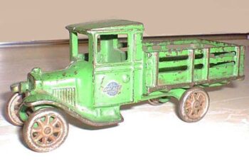 Arcade 1931 Green Stake Truck