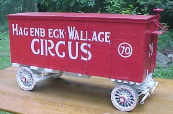 Backstein Builders Hagenbeck Wallace Circus Wagon