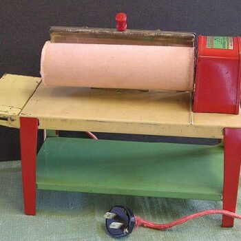 Buffalo Toy & Tool Works Mangle Iron Windup & Electric