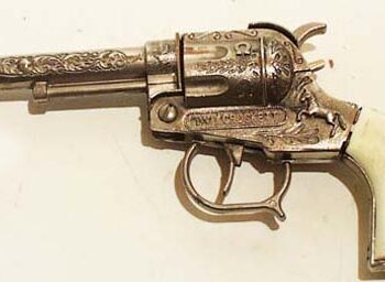 Leslie-Henry Buzz Henry Davy Crockett Cap Gun