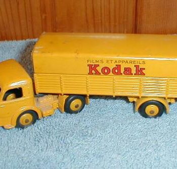 Dinky Toy Kodak Tractor Trailer No. 33aj