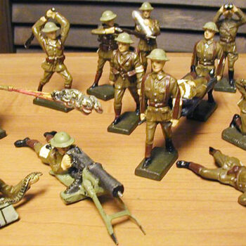 Lineol English Toy Soldiers -14 figures