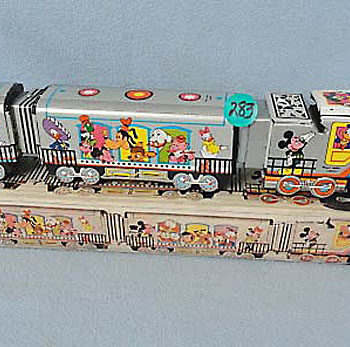 Doll Toy Disney Express Train Tin  Toy  Argentina