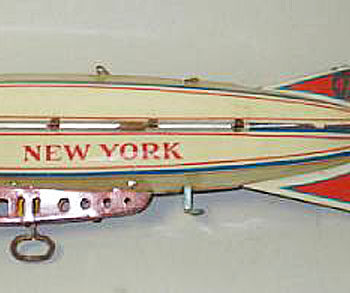Strauss SR47 Zeppelin New York with wood forward gondola and celluloid rear propeller