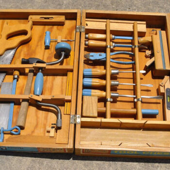 Handy Andy Child’s Carpenters Tool Set / Box 604
