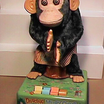 Kuramochi Toys Dancing Merry Chimp