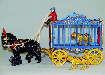 Hubley Royal Circus Tiger Cage Wagon Deluxe Plumed Horses