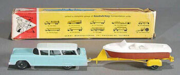 Tootsietoy Stationwagon Pulling Speedboat and Trailer No. 3930