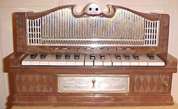 Emenee Small Electric Pipe Organ