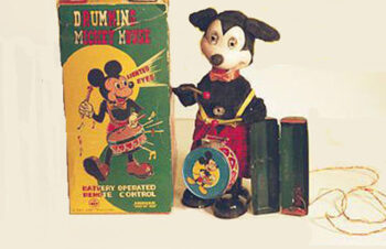 Line Mar Drumming Mickey Mouse