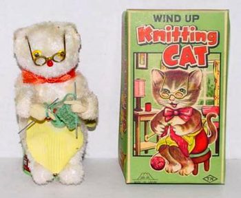 T N Knitting Cat