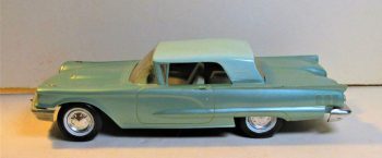 AMT Aluminum Model Toys 1960 Ford Thunderbird Car