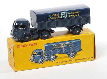 Dinky Toy Panhard Truck (S.N.C.F.)
