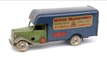 Lines Bros. (Tri-ang) Minic Luton Transport Van No. 24M