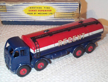 Dinky Foden 14 Ton Regent Tanker Truck