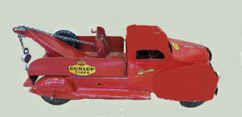 Lincoln Toys Tow Truck