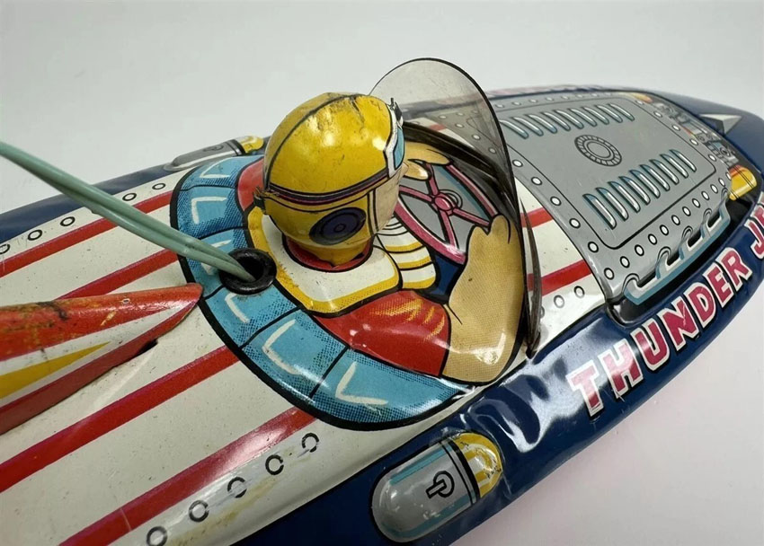 Bandai Thunder Jet Boat Remote Control, Tin, 10″ Long x 3 1/2″ High x 3 1/2″ Wide, Battery Operated, 1950’s