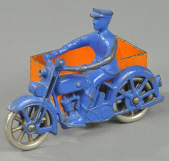Kilgore Motorcycle with Delivery Side Box